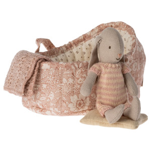 Króliczek W Nosidełku Bunny In Carry Cot Micro Maileg